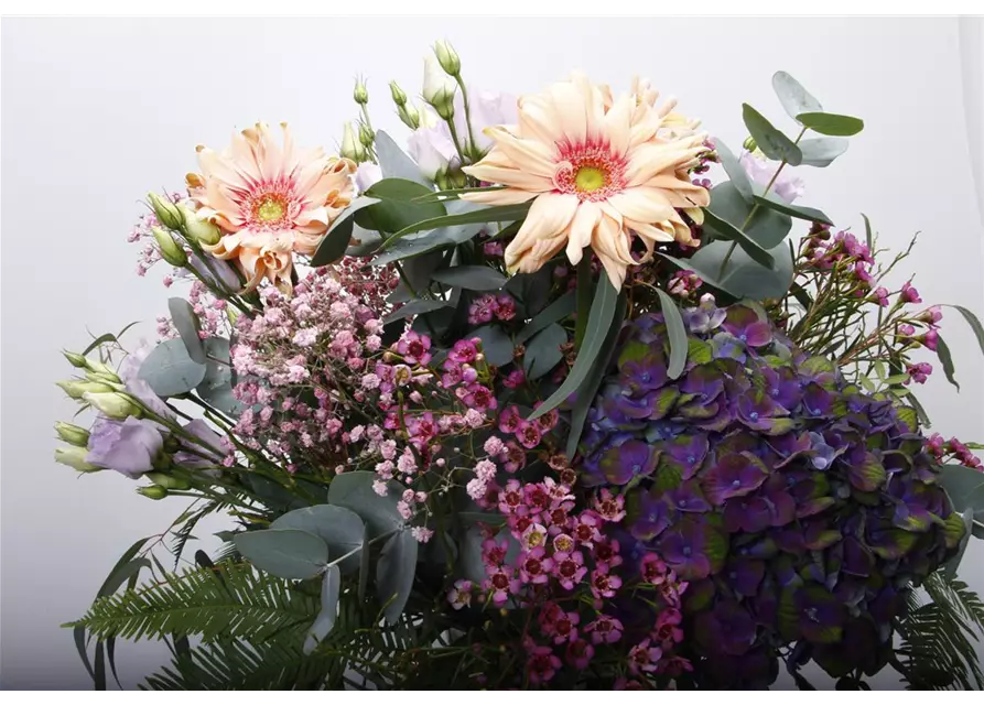 Blumenstrauß 'Gartenromantik'