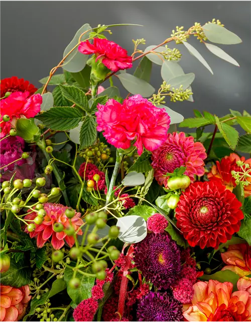 Sargbukett 'Amalia'