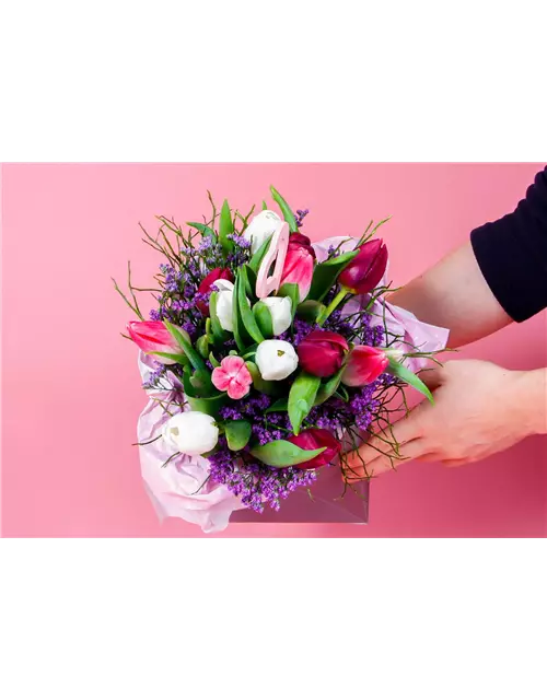 Blumenstrauß Valentinstag 'Pocket full of Spring'