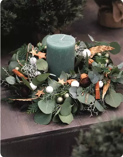 Workshop: Gesteckter Adventskranz Workshop: Gesteckter Adventskranz