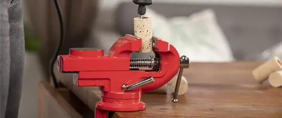 Der hängende Minigarten – Sukkulenten-Korken-Magnete