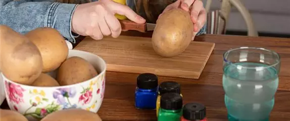 Mit Kartoffelstempeln Bilder gestalten