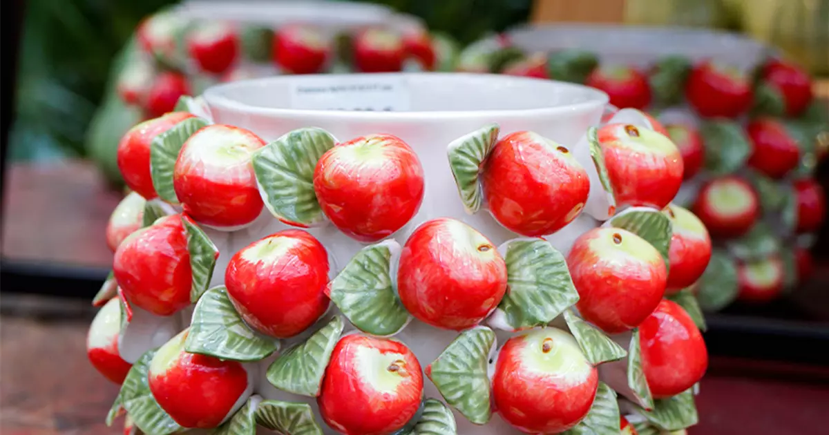 Obstvase mit Äpfel, Des Pots
